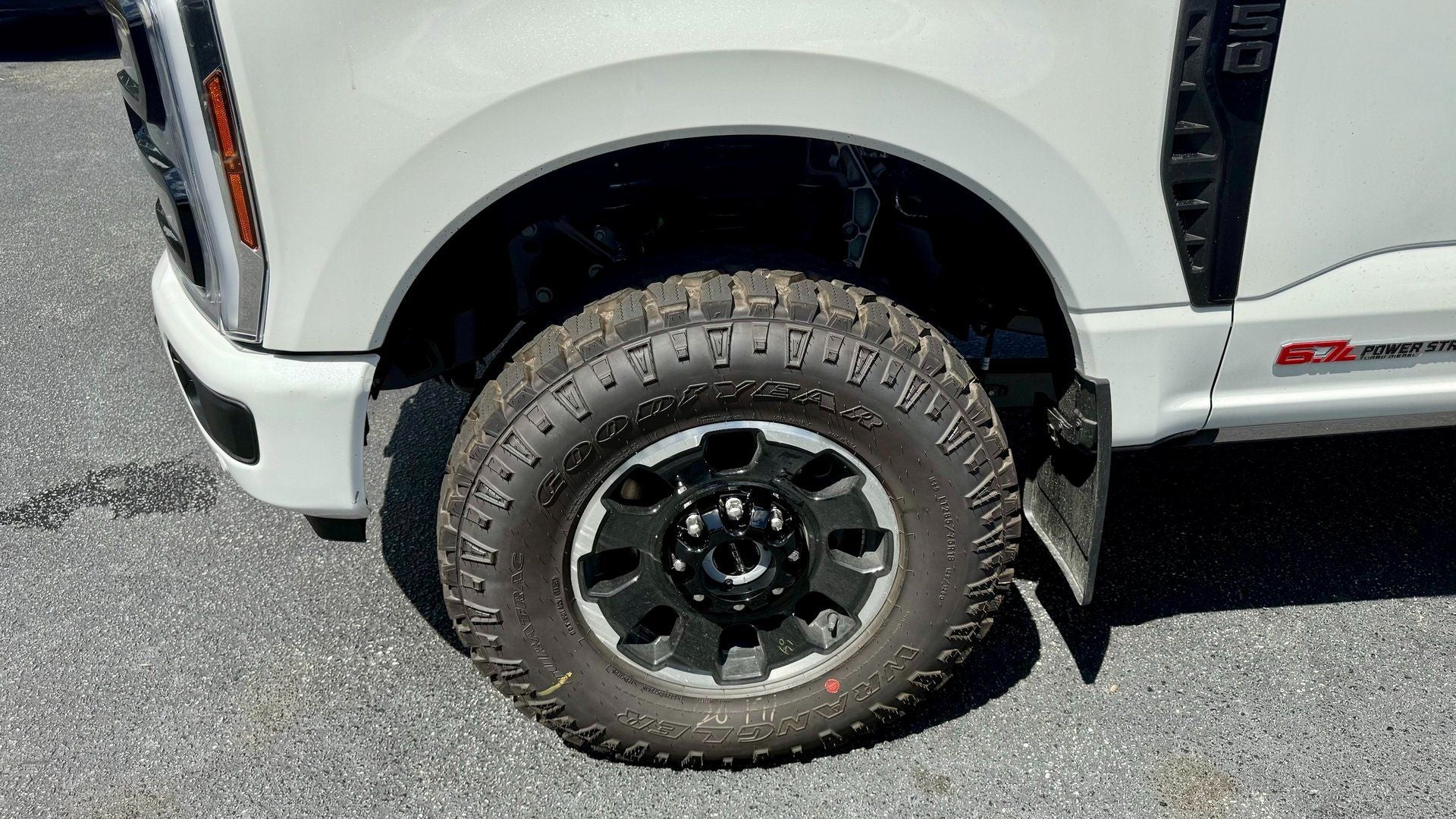 2025 Ford F-250 F-250® Lariat®