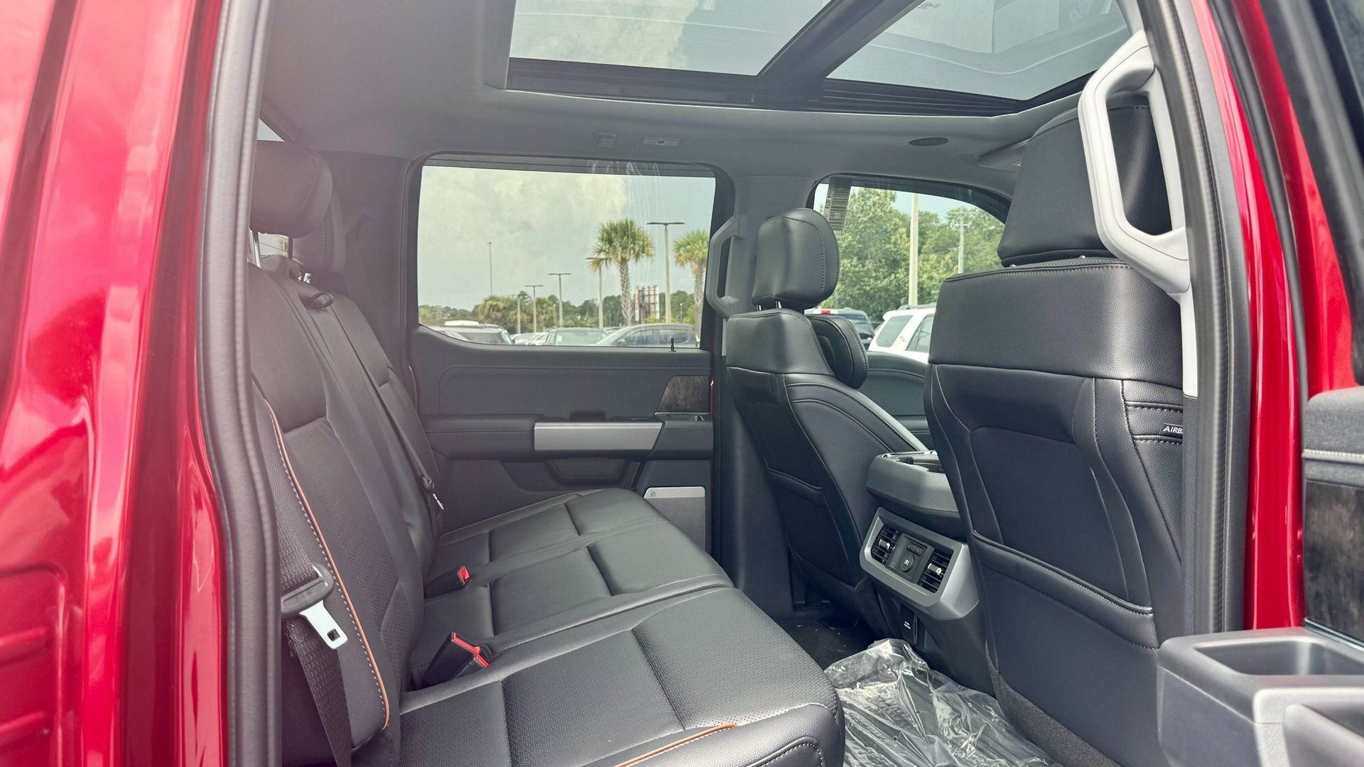 2025 Ford F-250 F-250® Lariat®