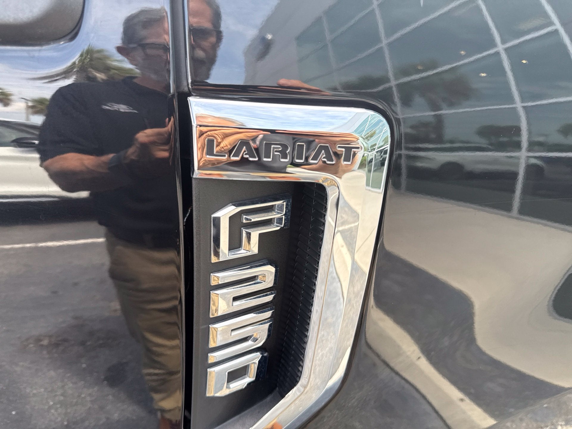 2022 Ford F-250SD Lariat