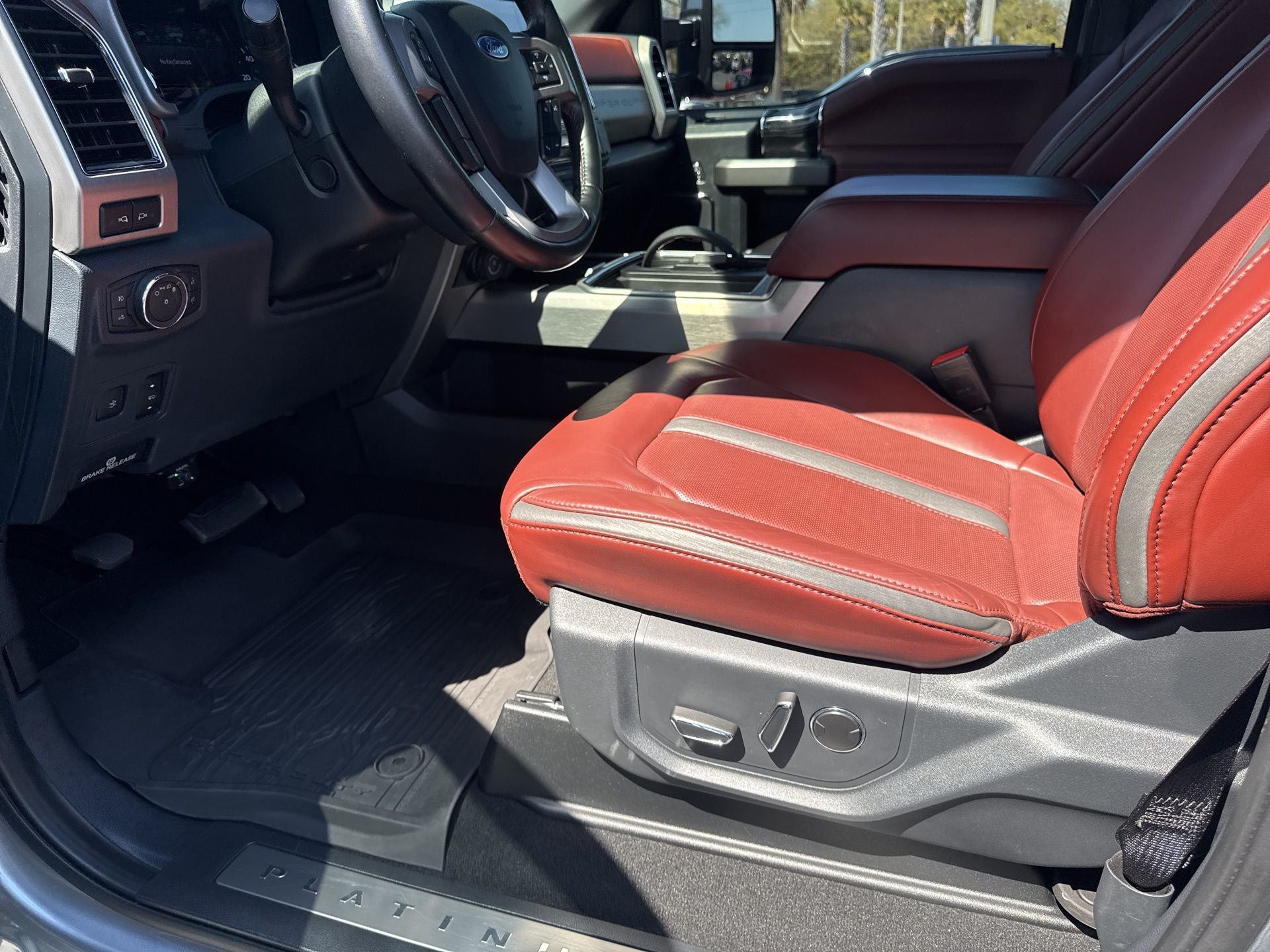 2022 Ford F-250SD Platinum