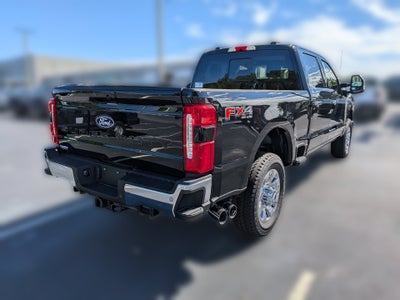 2027 Ford F-350SD F-350® Lariat®