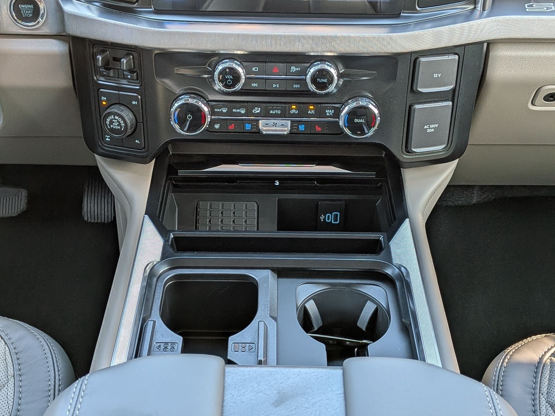 2026 Ford F-350SD F-350® Platinum®