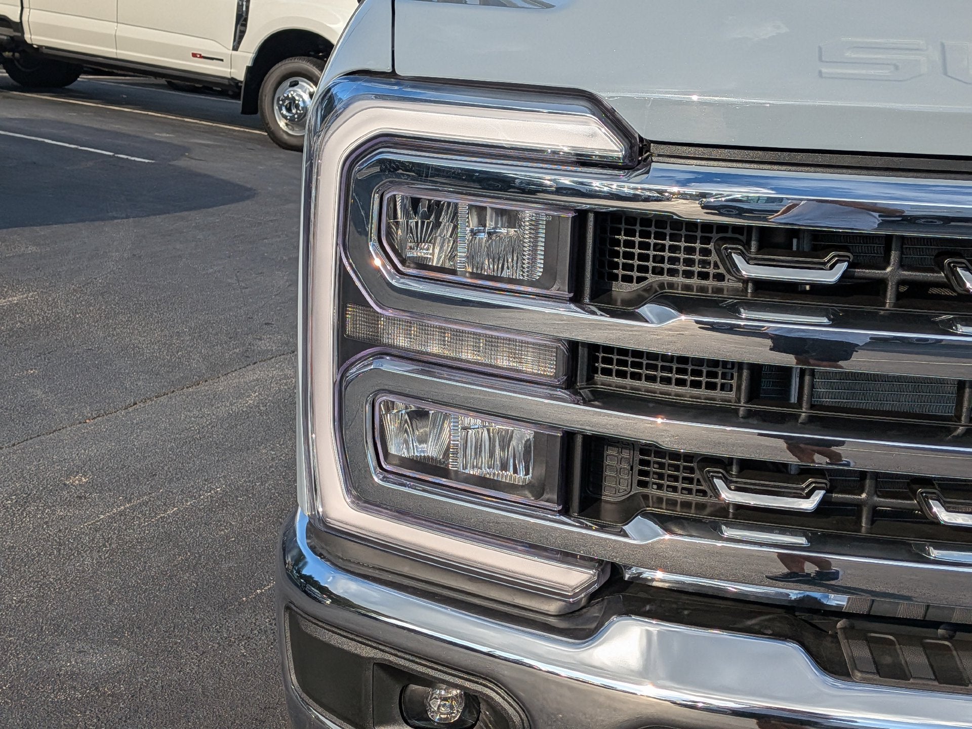 2027 Ford F-350SD F-350® Lariat®