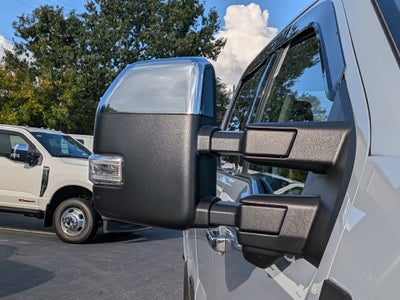 2027 Ford F-350SD F-350® Lariat®