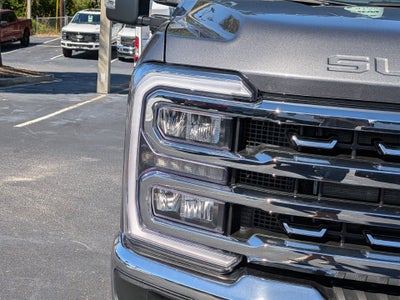 2027 Ford F-350SD F-350® Lariat®