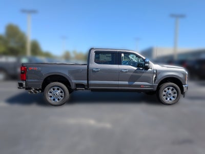 2027 Ford F-350SD F-350® Lariat®