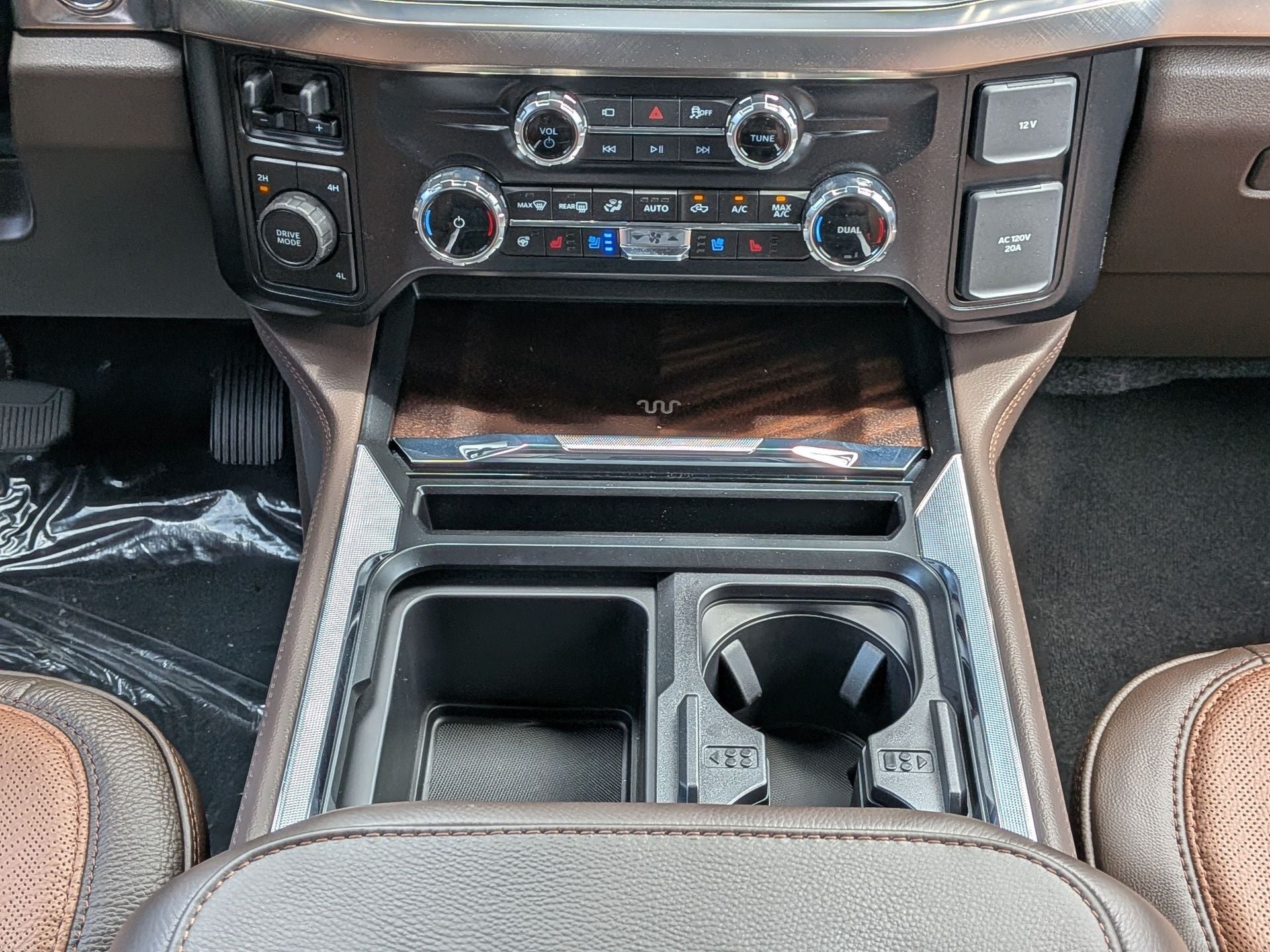 2026 Ford F-350SD F-350® King Ranch®