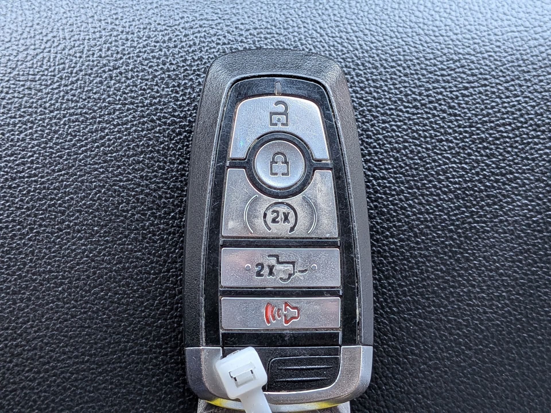 2022 Ford F-150 XLT RWD