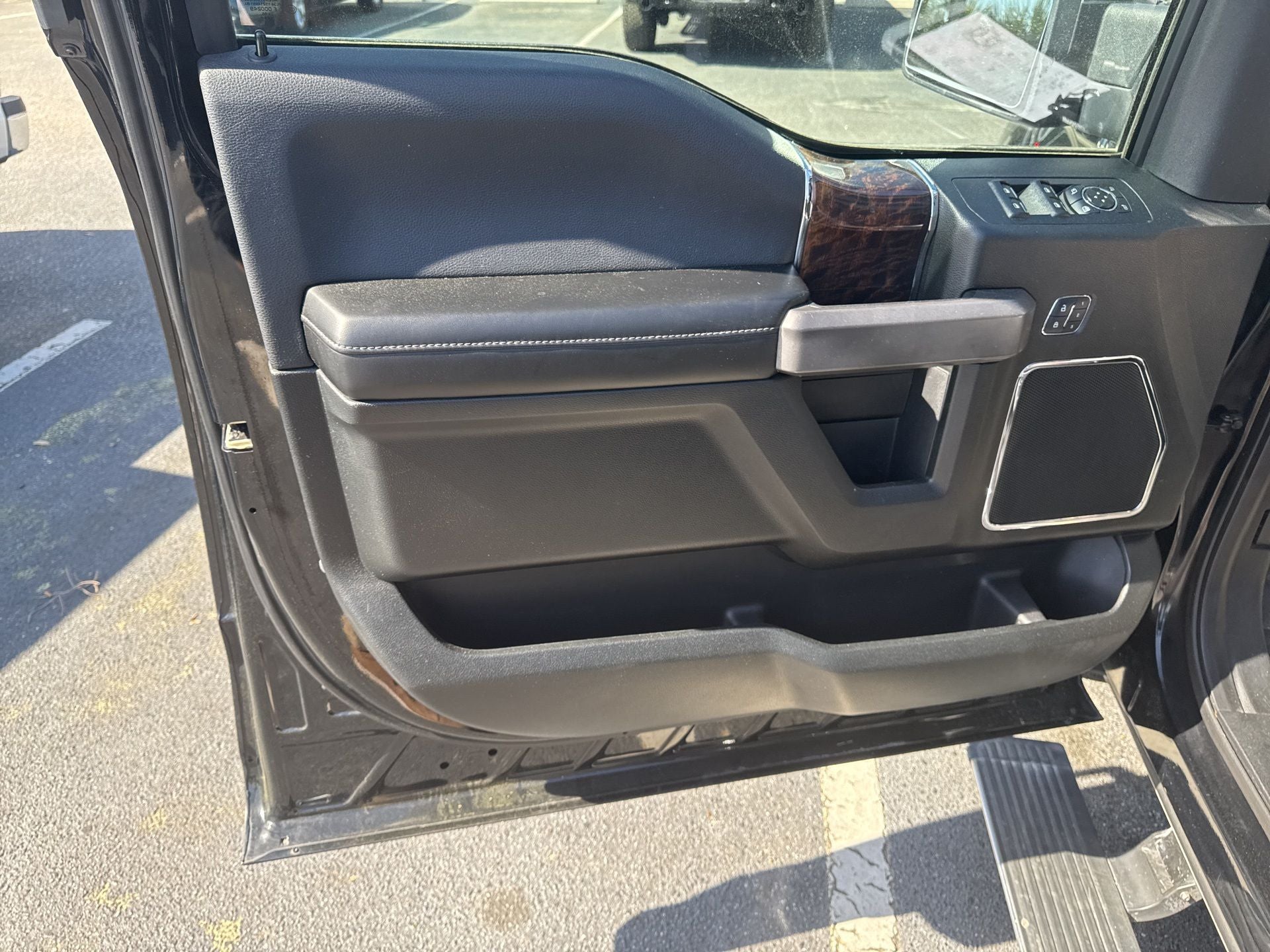 2016 Ford F-150 Platinum