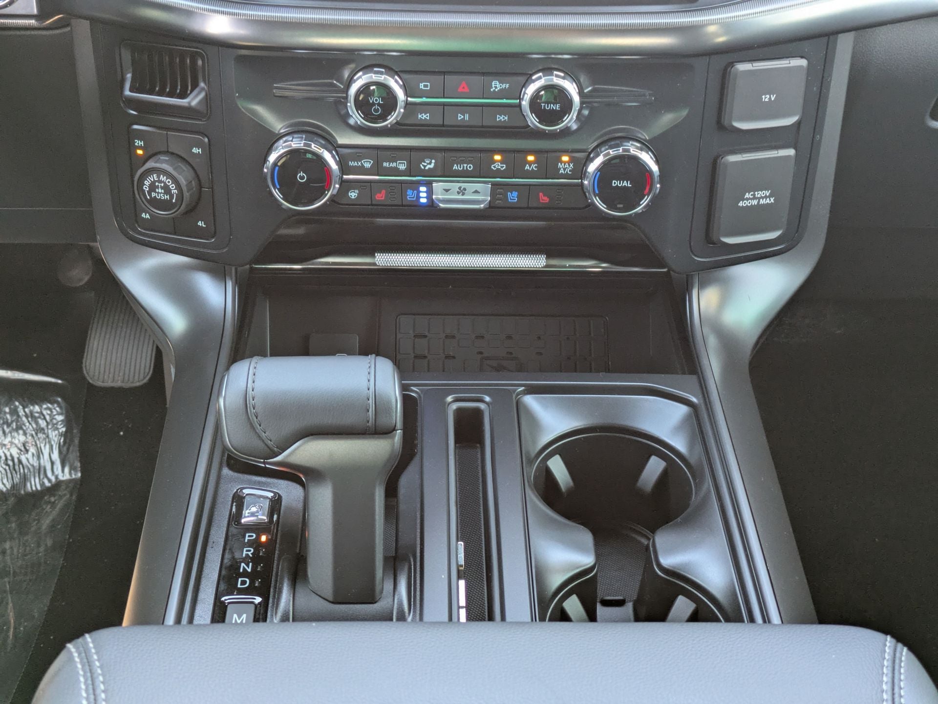 2025 Ford F-150 Lariat®