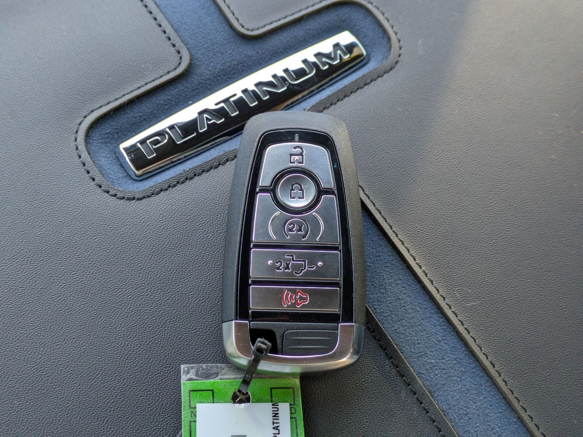 2025 Ford F-150 Platinum®