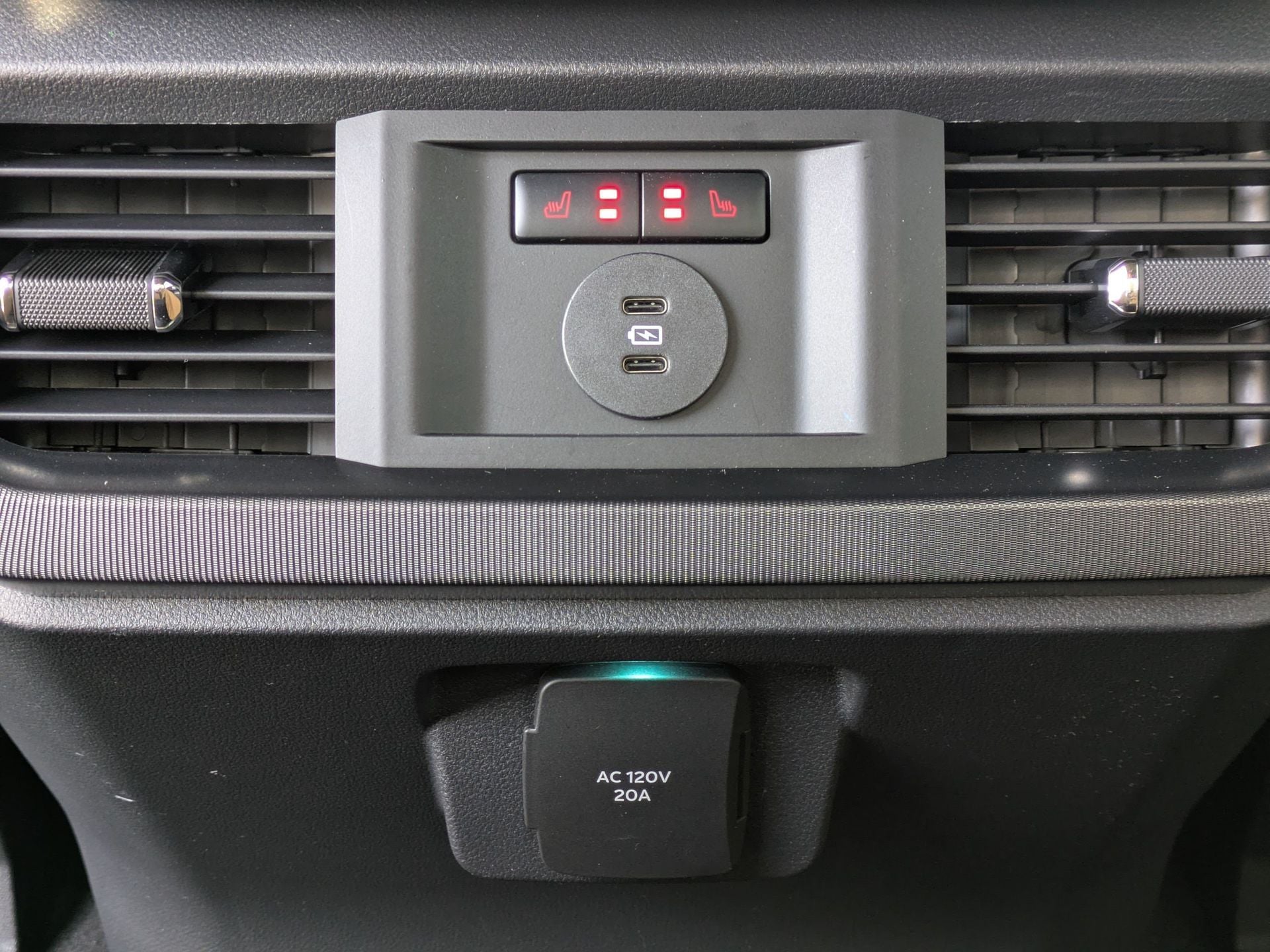 2025 Ford F-150 Platinum®