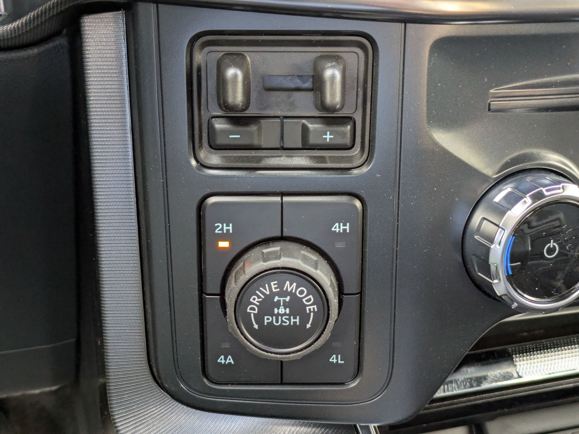 2025 Ford F-150 Platinum®