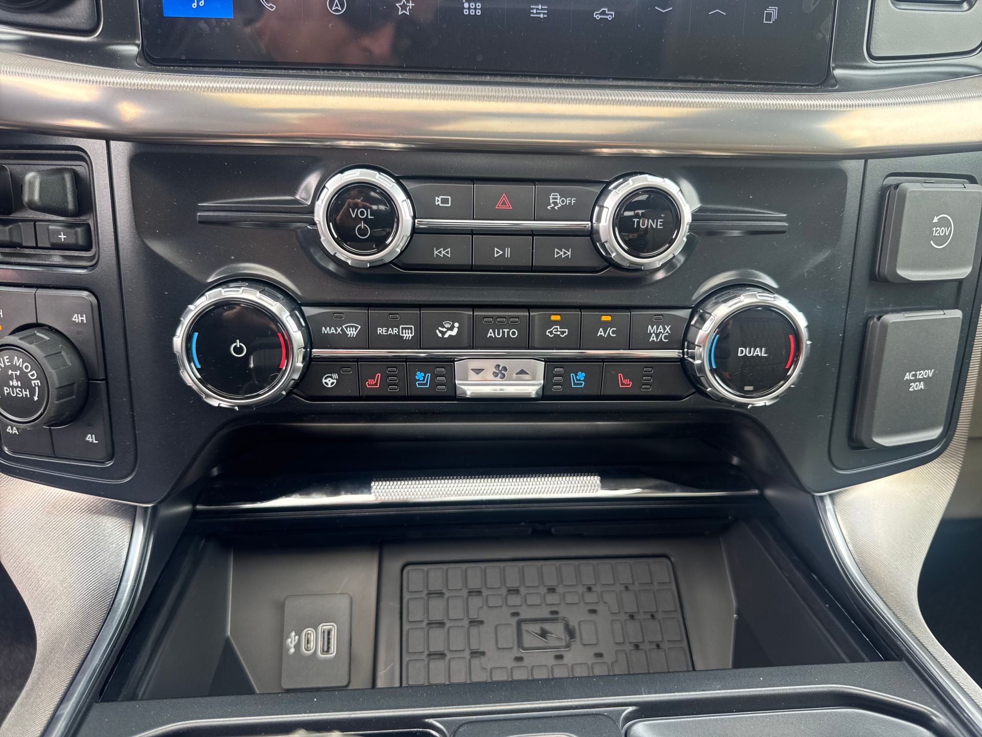 2026 Ford F-150 Platinum®