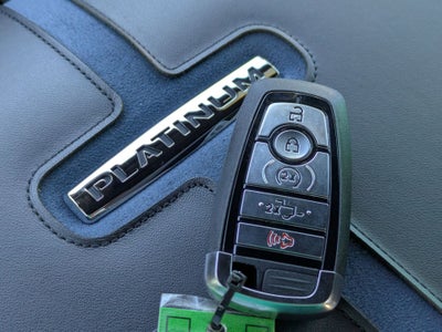 2025 Ford F-150 Platinum®