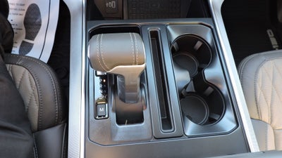 2025 Ford F-150 Platinum®