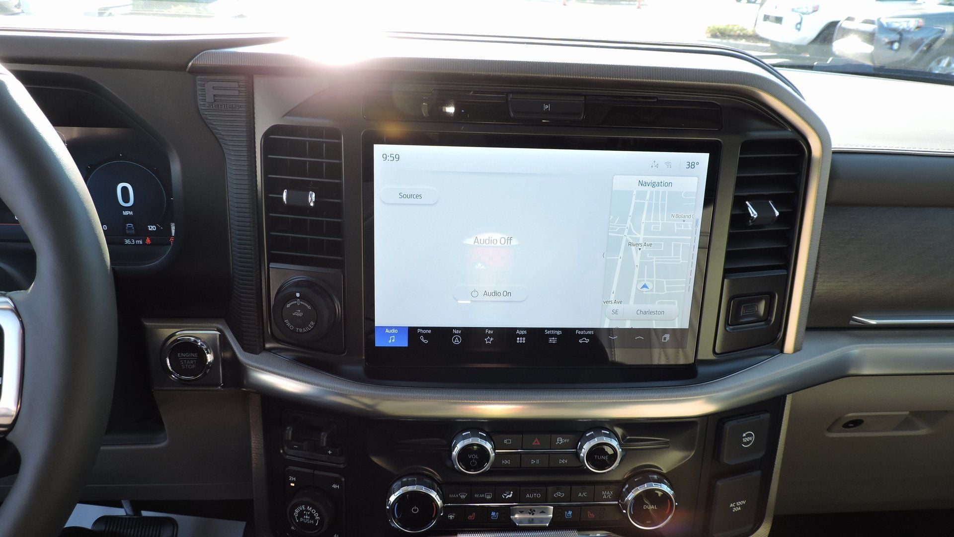 2025 Ford F-150 Platinum®