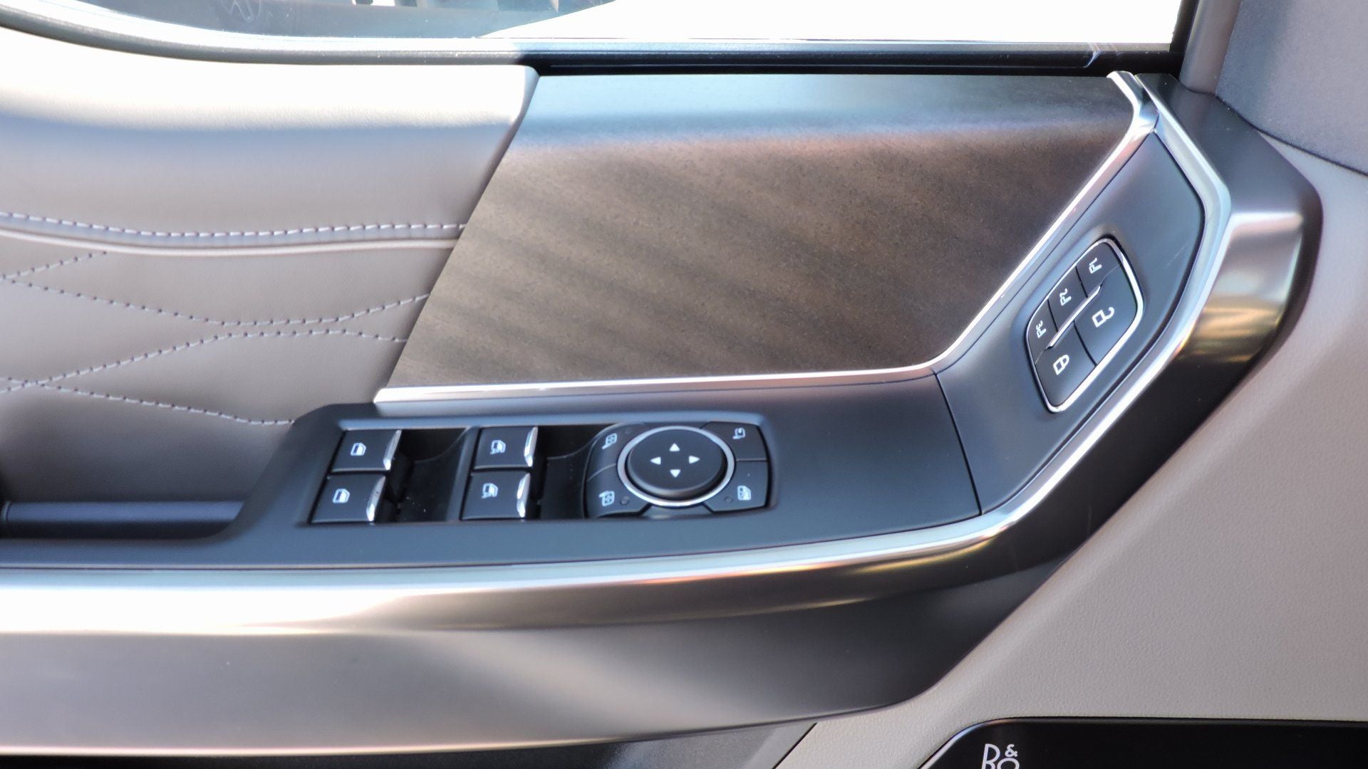 2025 Ford F-150 Platinum®