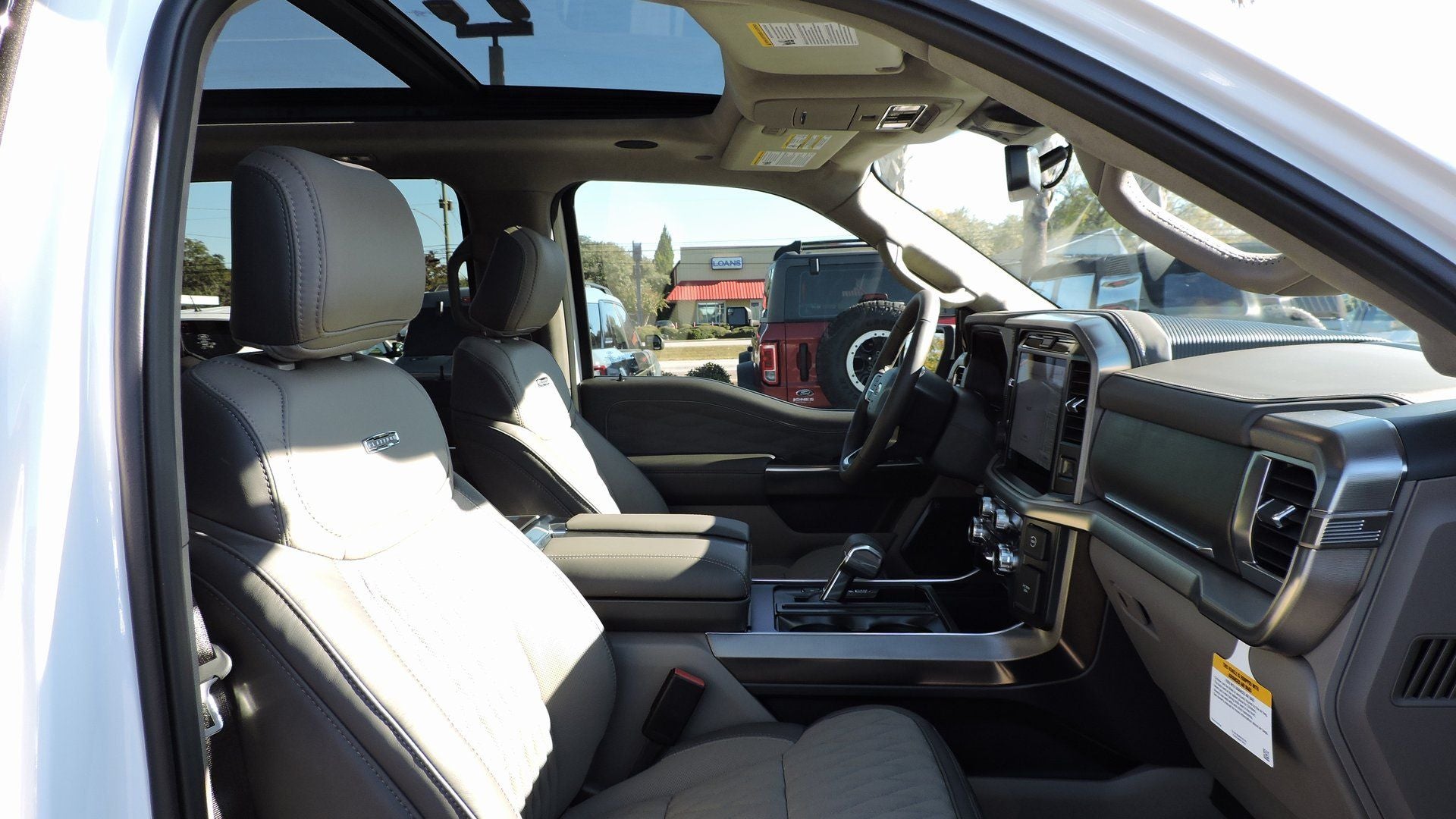 2025 Ford F-150 Platinum®