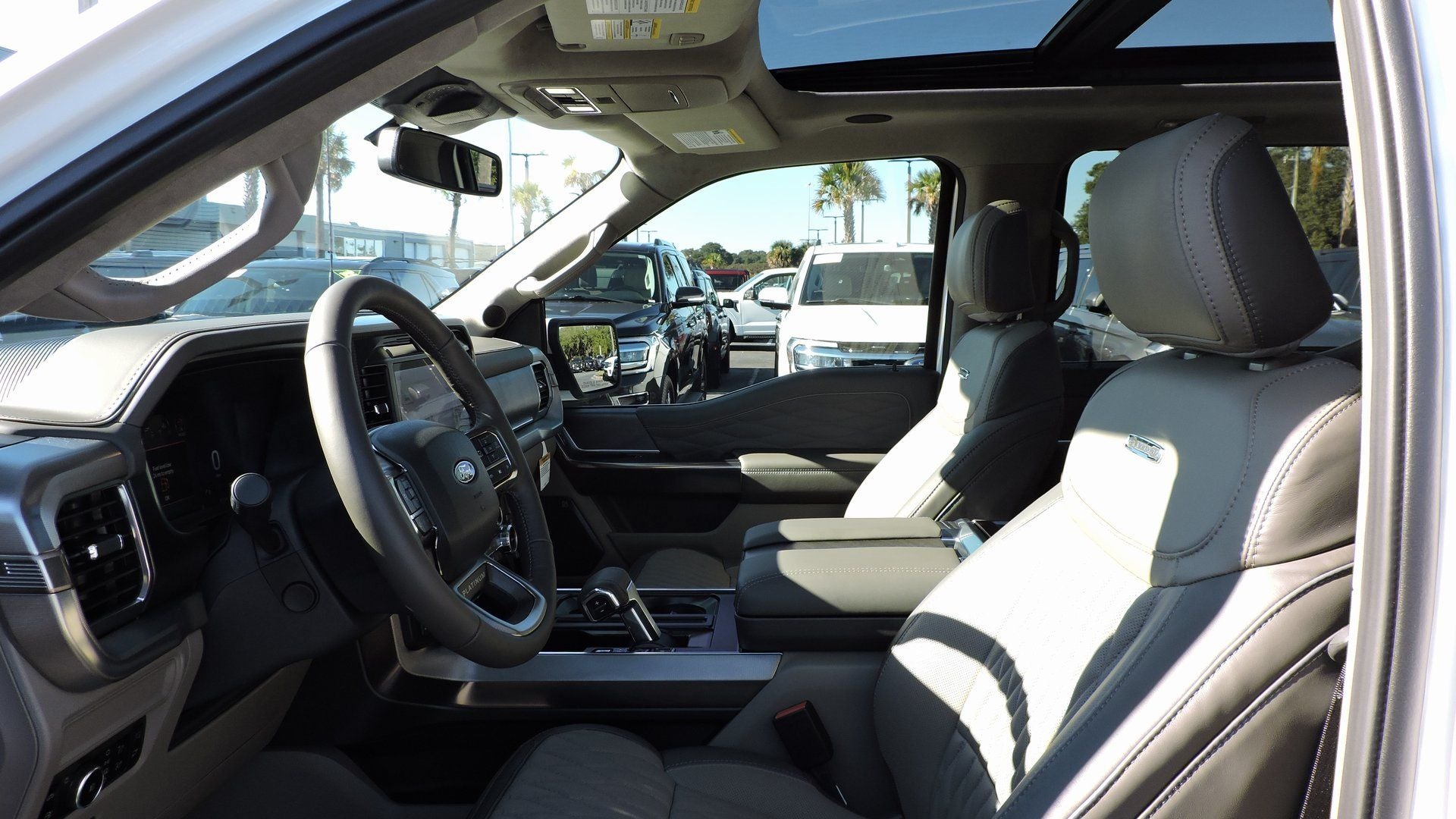 2025 Ford F-150 Platinum®