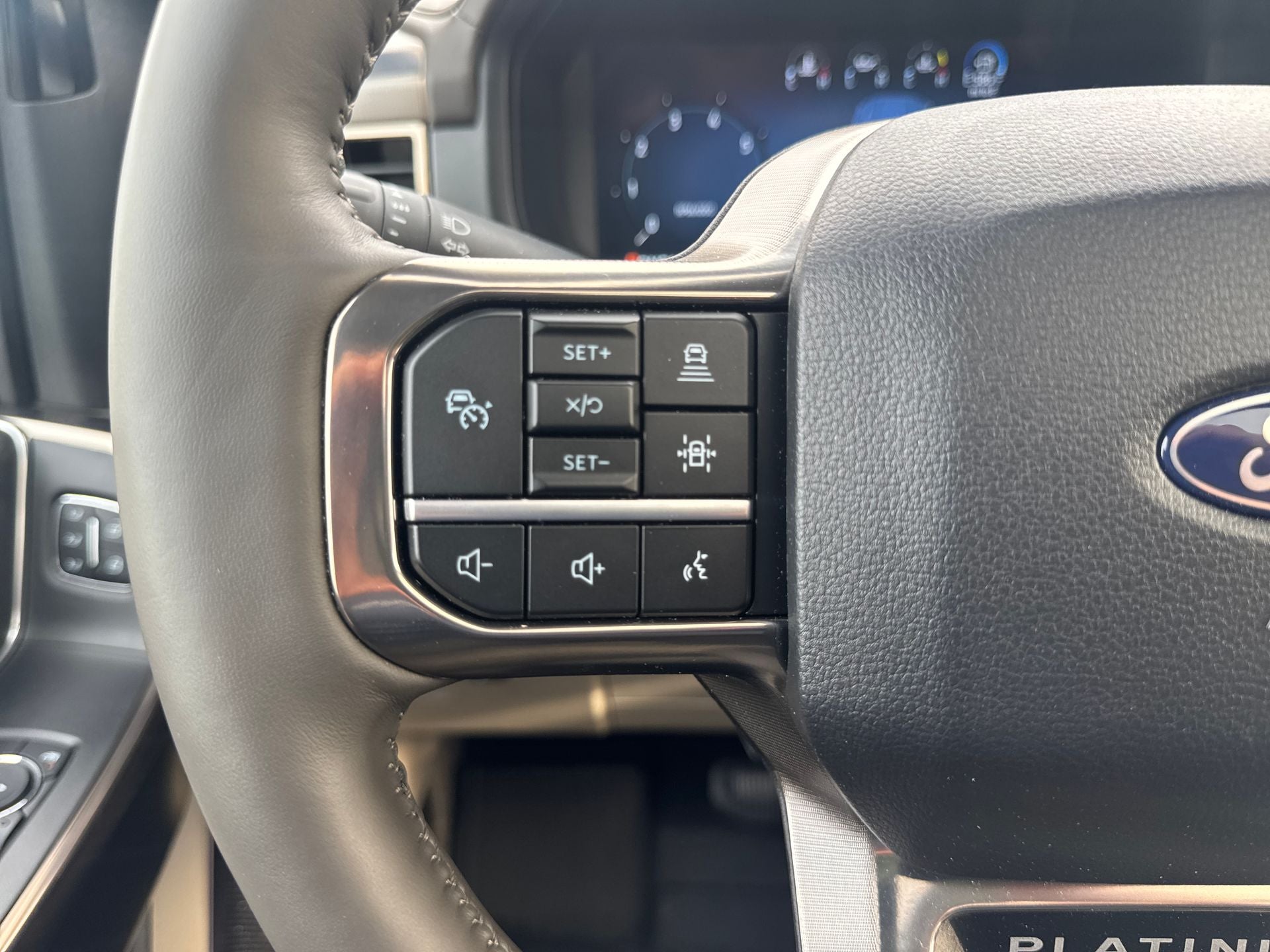 2025 Ford F-150 Platinum®