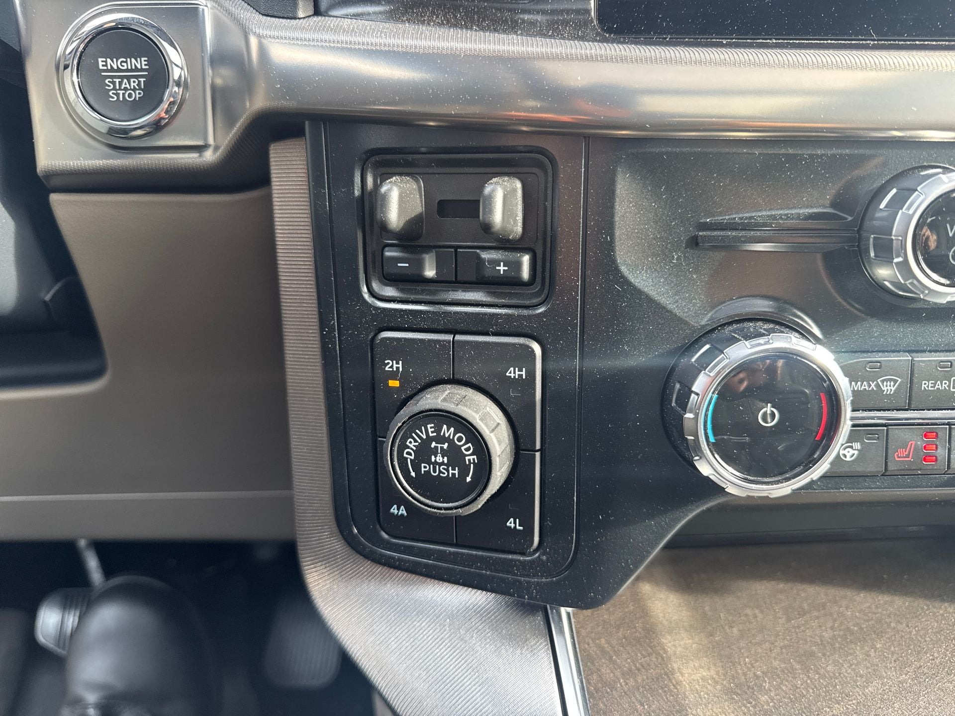 2025 Ford F-150 Platinum®