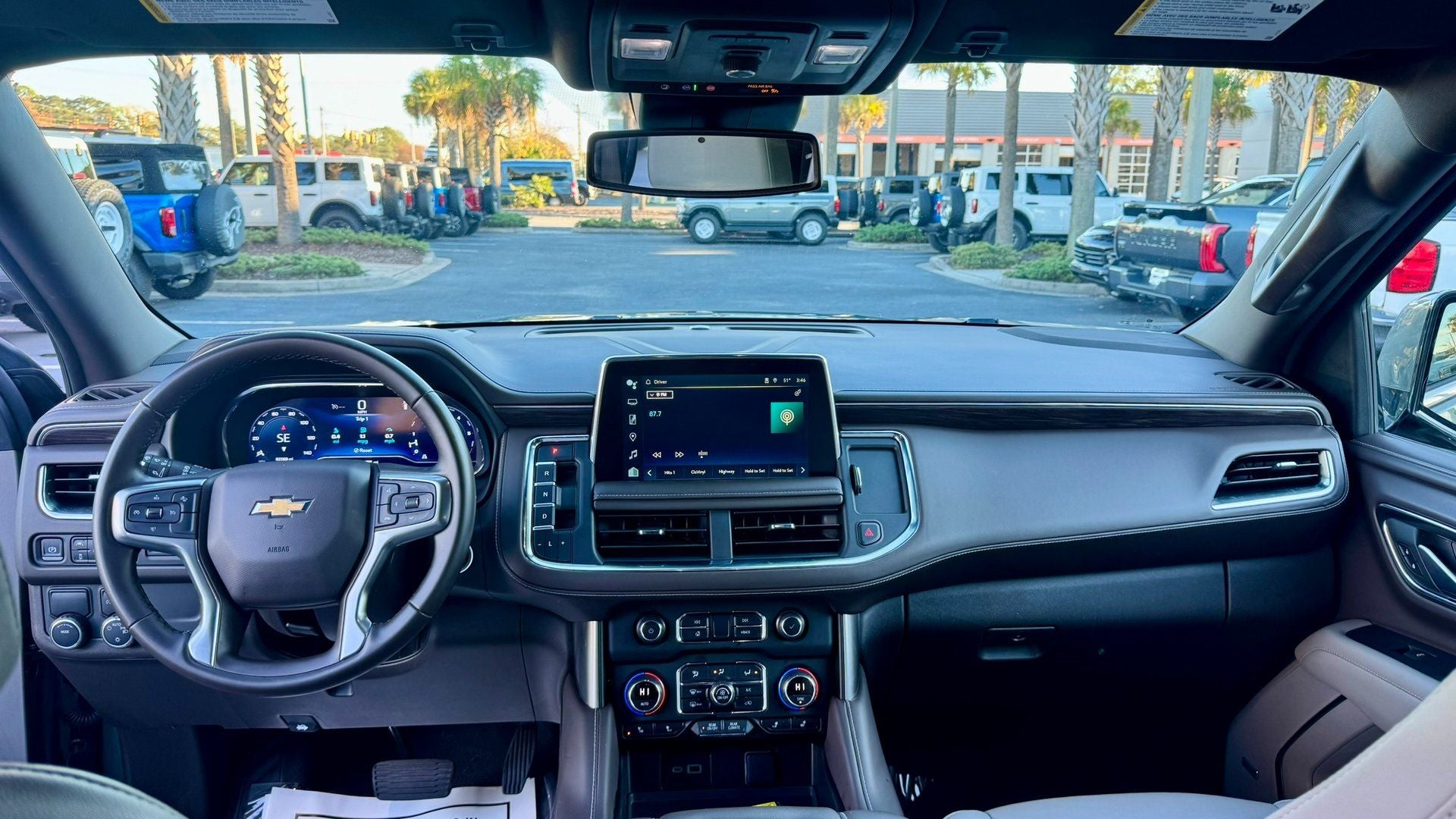 2024 Chevrolet Suburban LT