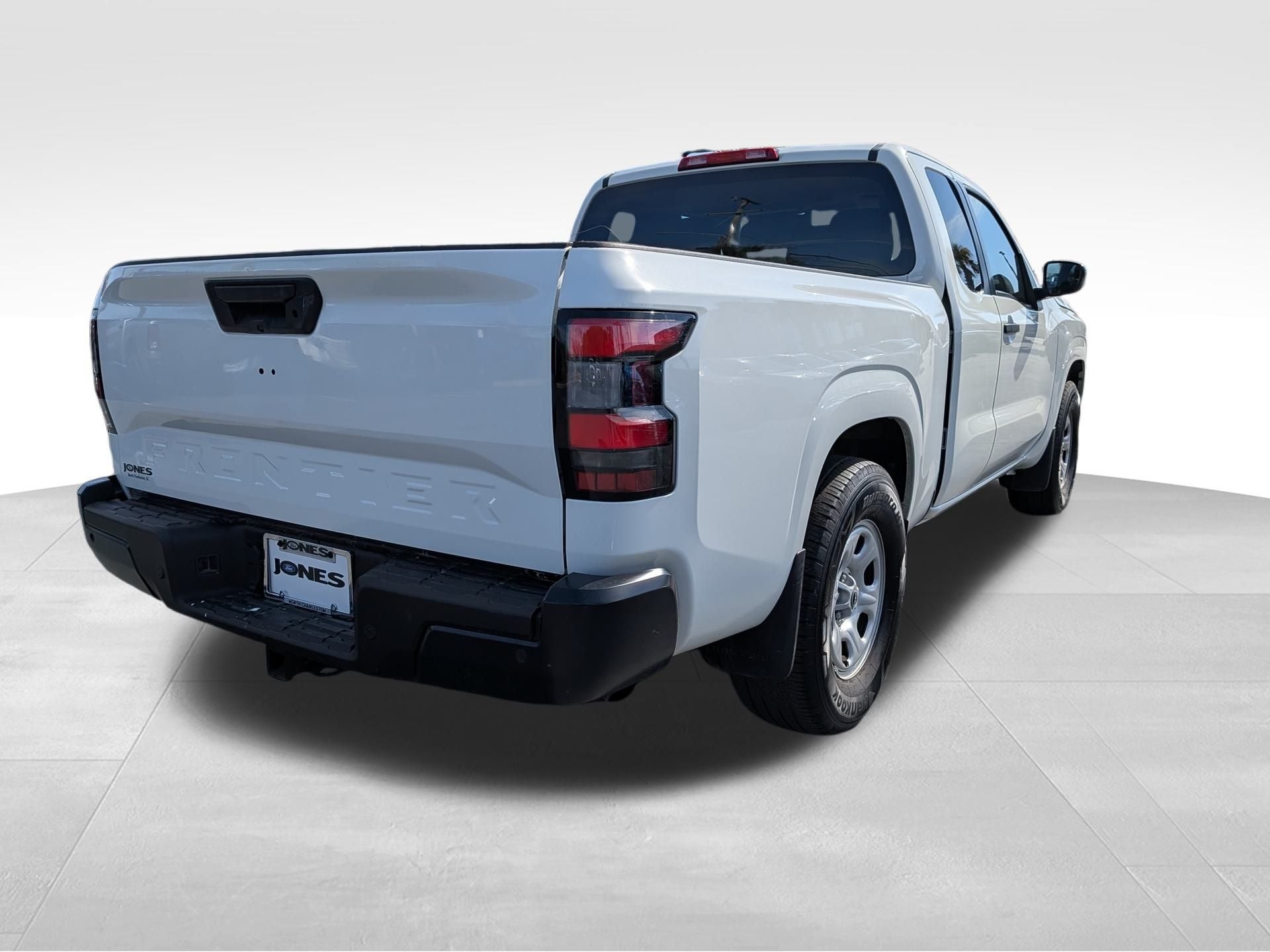 2024 Nissan Frontier S