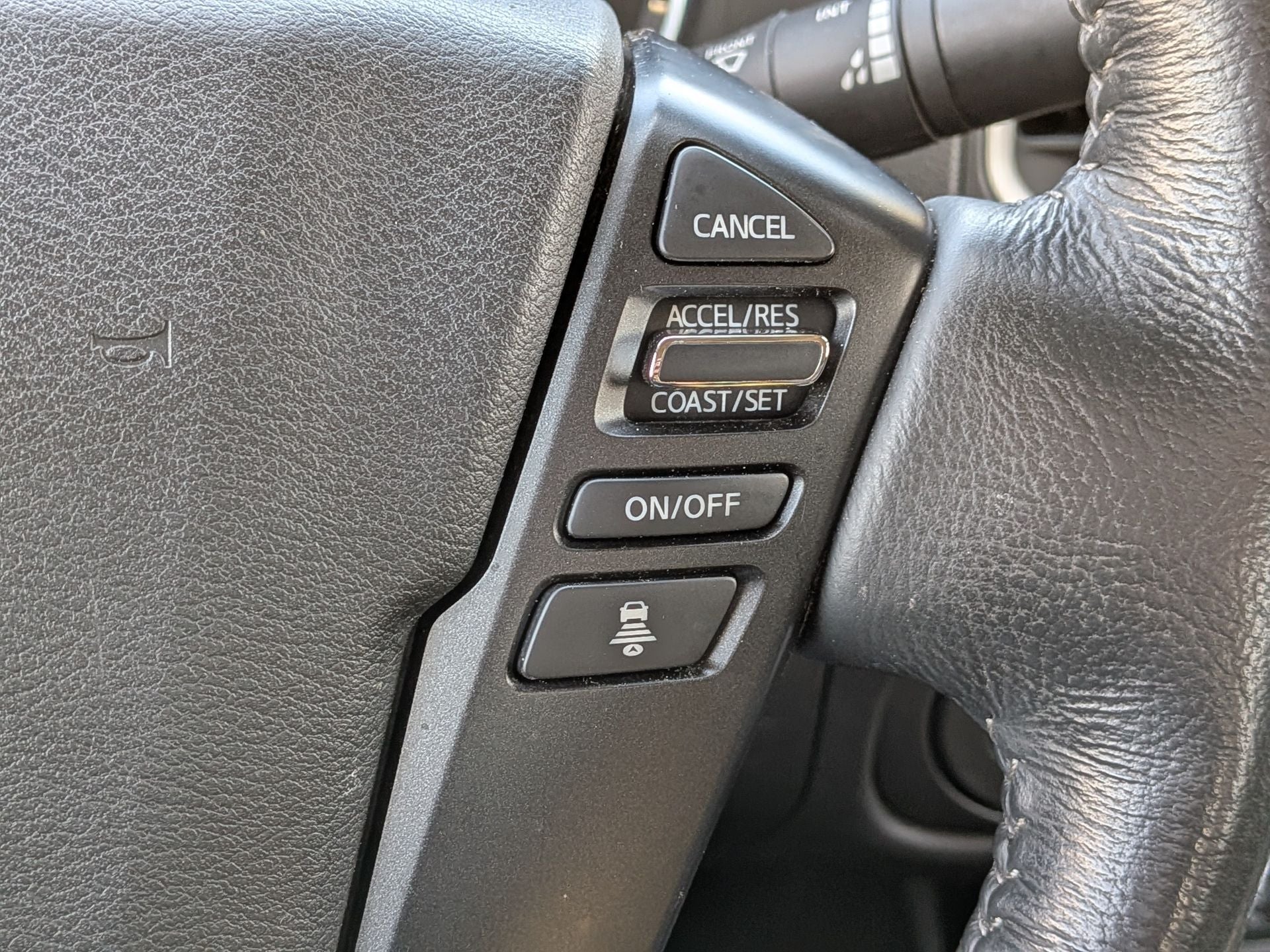 2024 Nissan Frontier SV RWD