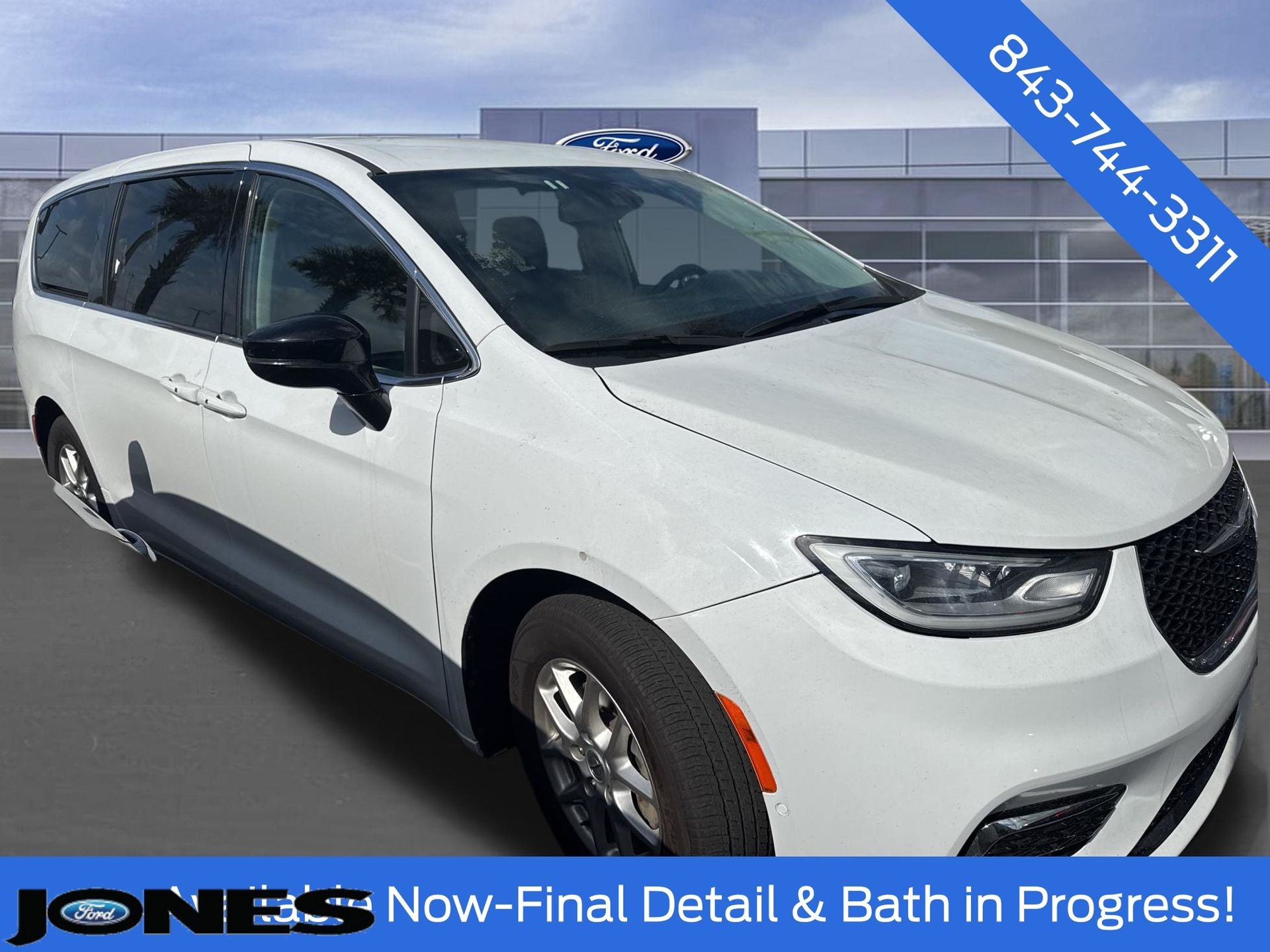 2024 Chrysler Pacifica Touring L
