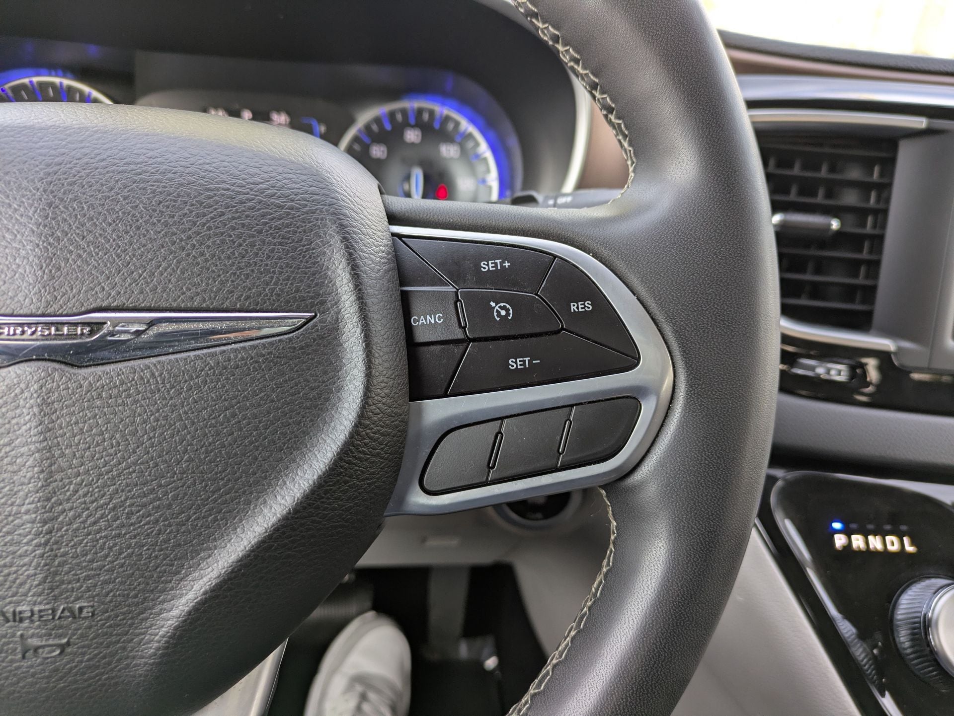 2023 Chrysler Voyager LX FWD