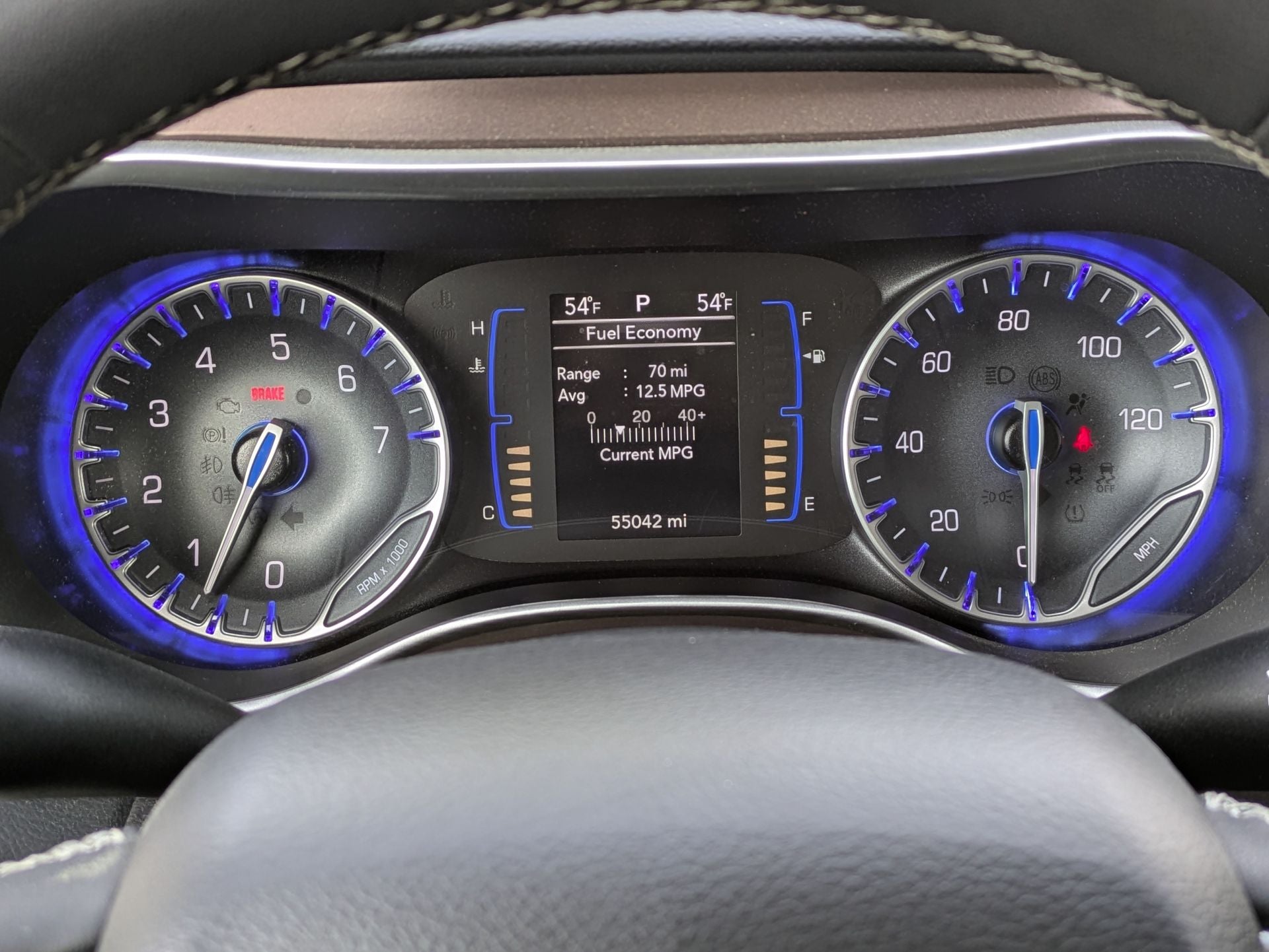 2023 Chrysler Voyager LX FWD