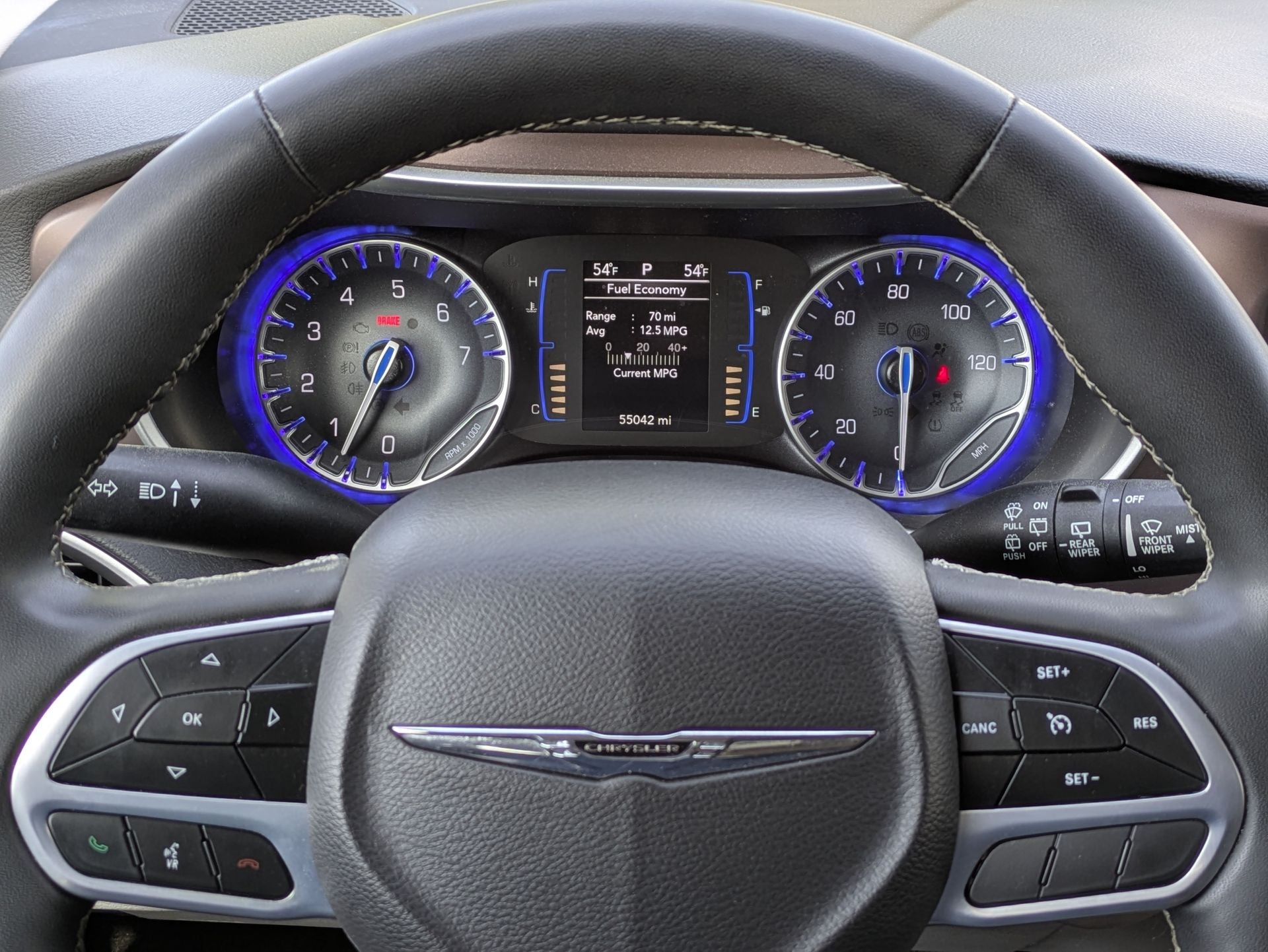 2023 Chrysler Voyager LX FWD