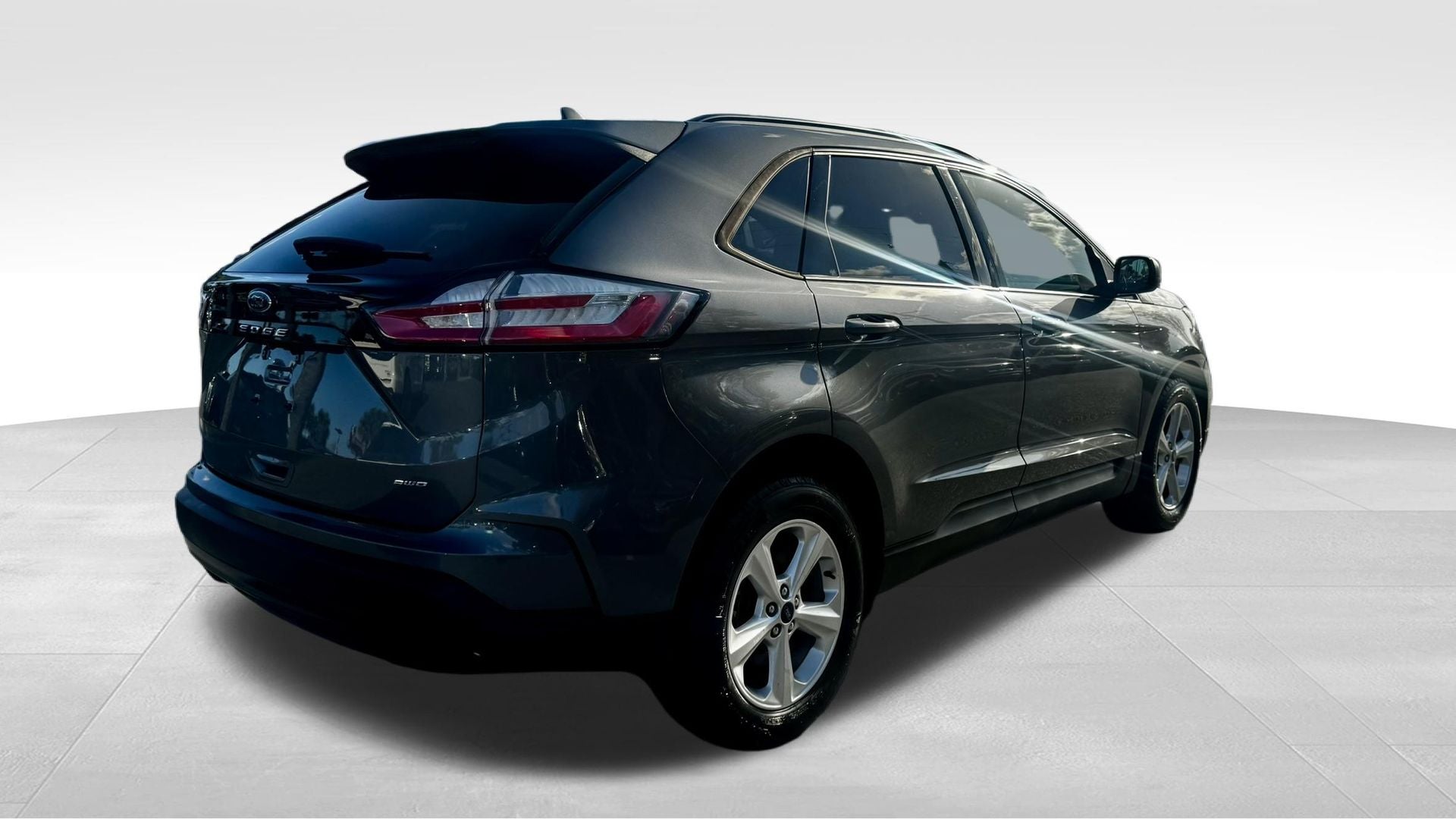 2022 Ford Edge SE