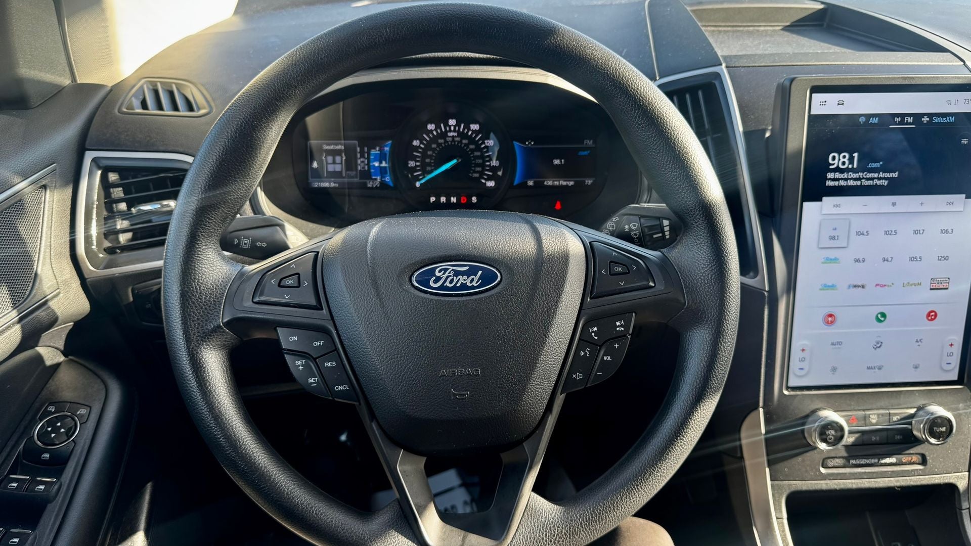 2022 Ford Edge SE