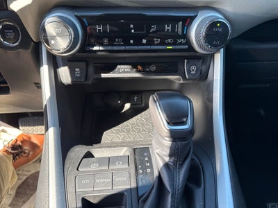 2021 Toyota RAV4 XLE Premium FWD