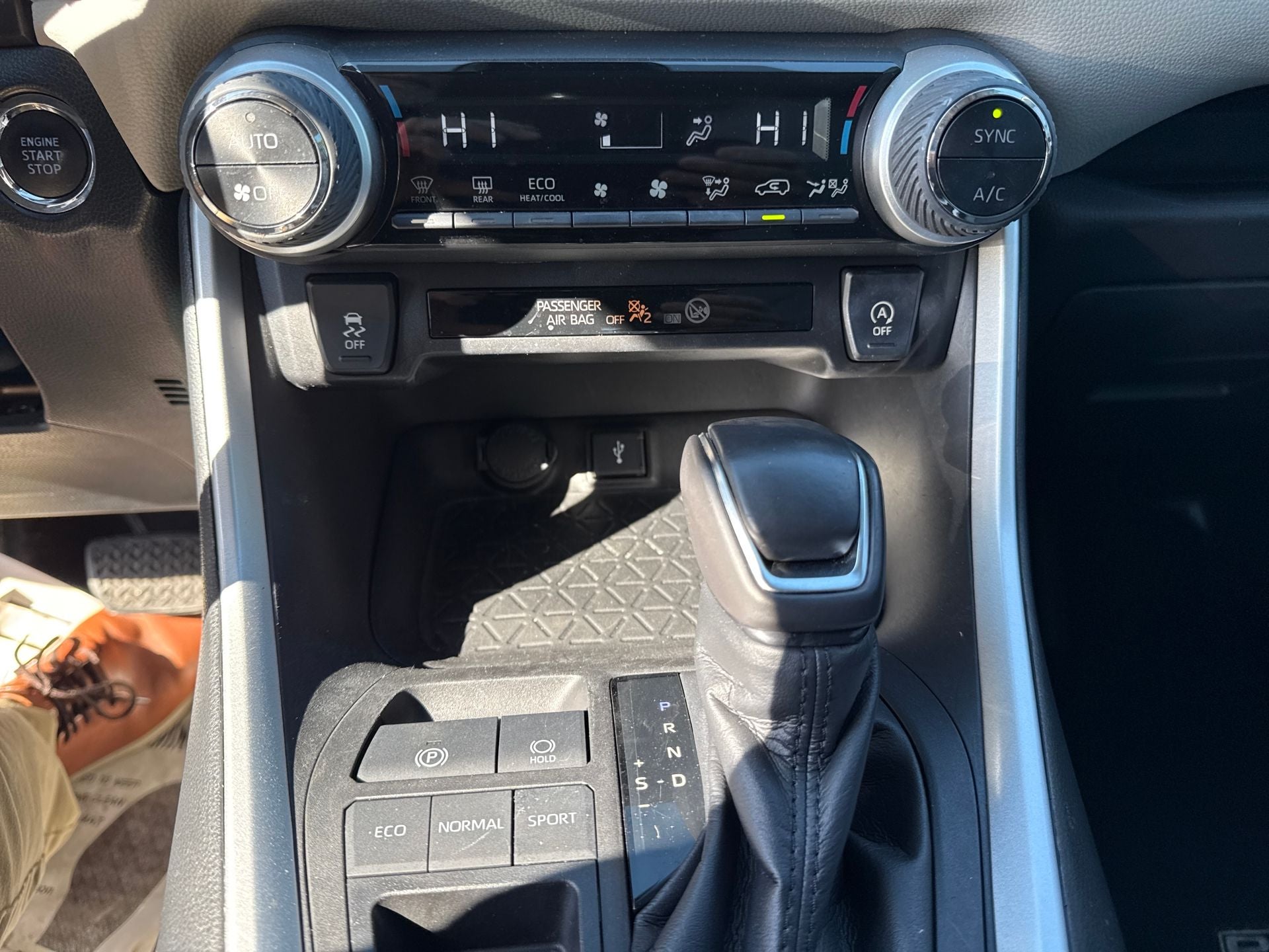 2021 Toyota RAV4 XLE Premium FWD