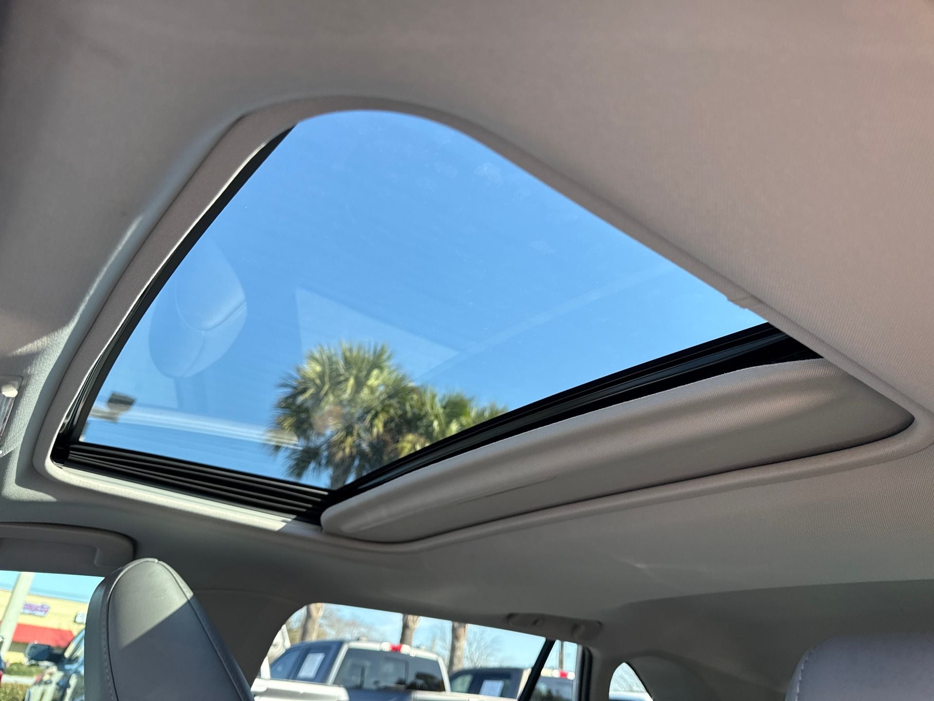 2021 Toyota RAV4 XLE Premium FWD