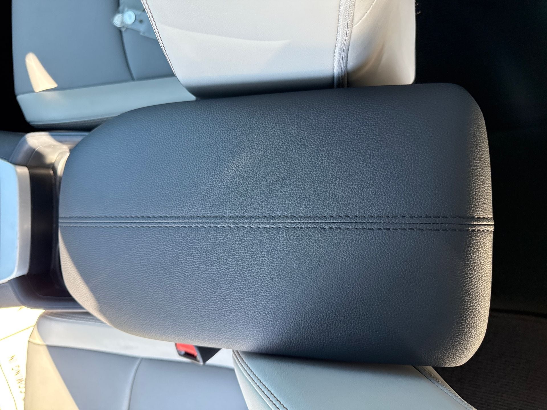 2021 Toyota RAV4 XLE Premium FWD