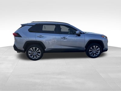 2021 Toyota RAV4 XLE Premium FWD