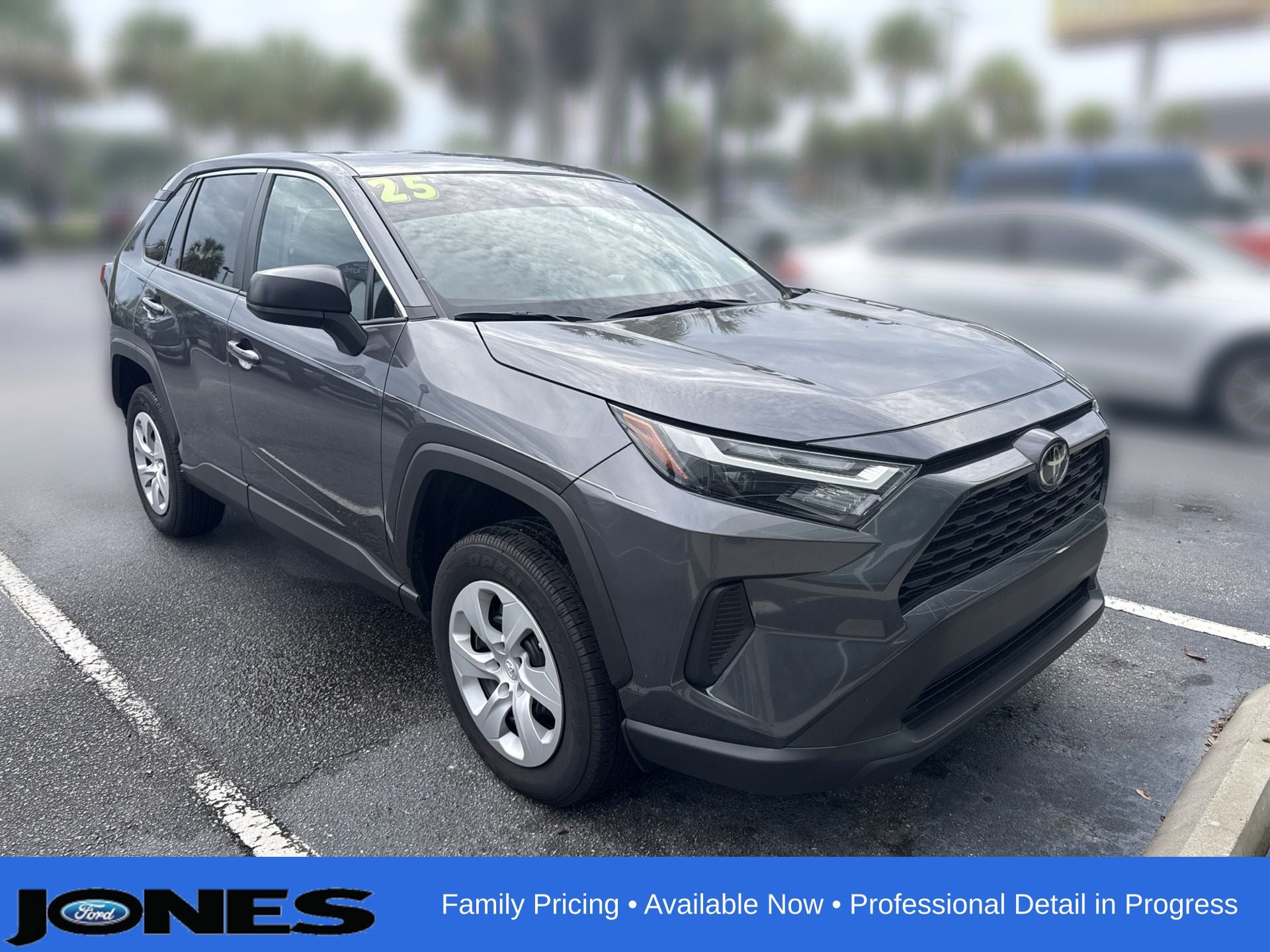 2025 Toyota RAV4 LE
