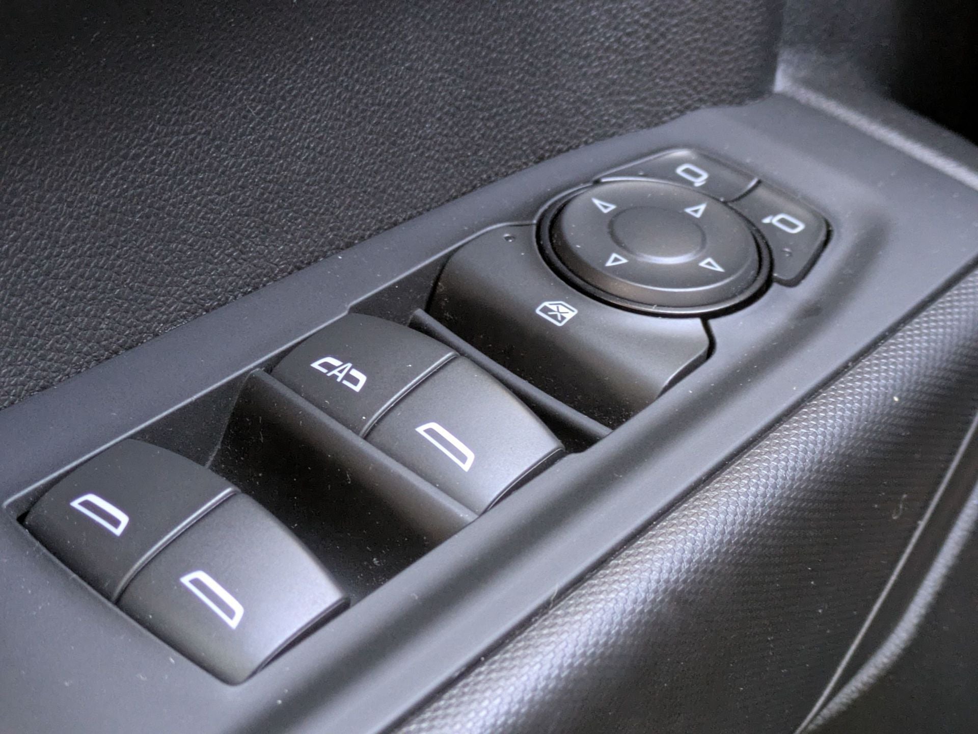 2022 Chevrolet Silverado 1500 LTD Custom 4WD