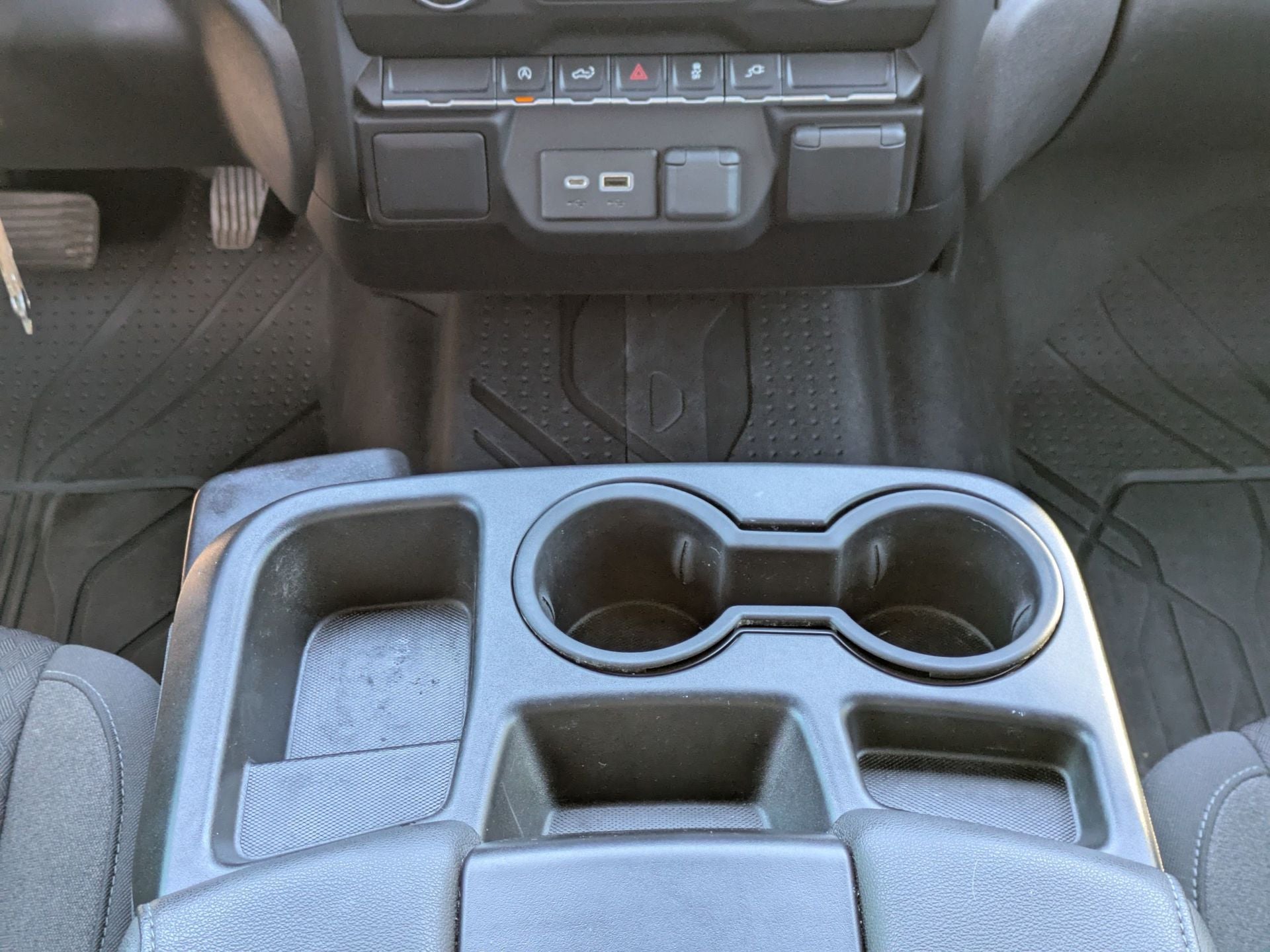 2022 Chevrolet Silverado 1500 LTD Custom 4WD