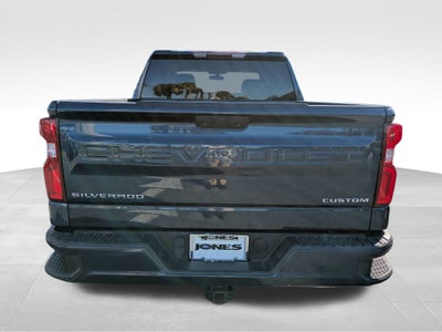 2022 Chevrolet Silverado 1500 LTD Custom 4WD