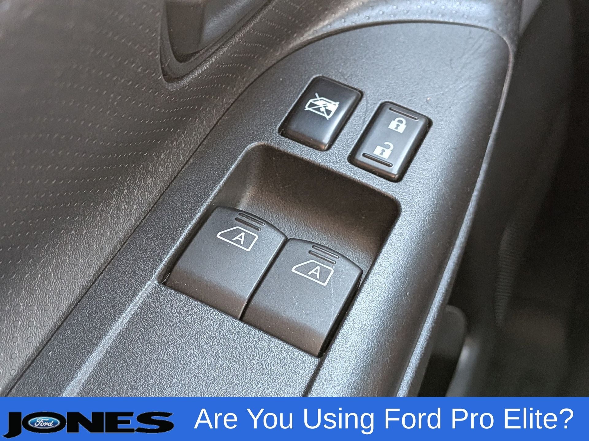 2020 Nissan NV200 SV