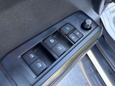 2022 Toyota Tacoma SR V6