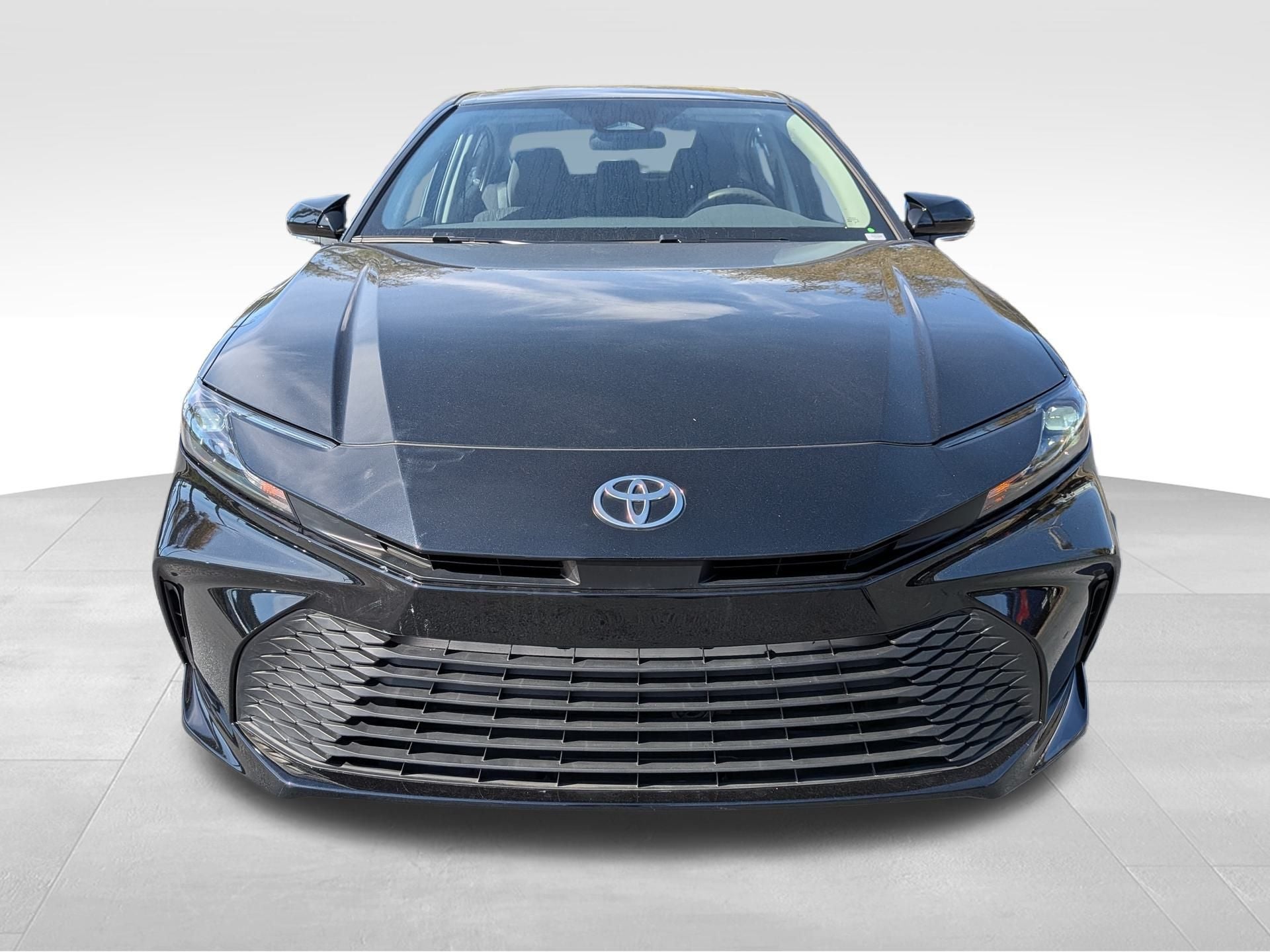 2025 Toyota Camry LE FWD