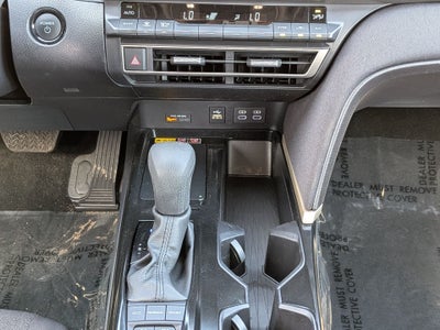 2025 Toyota Camry LE FWD