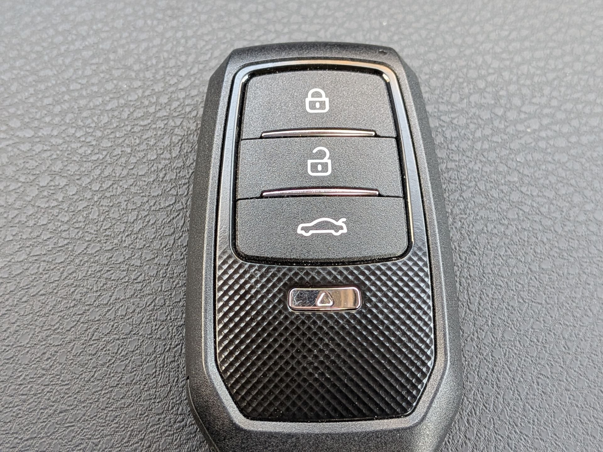 2025 Toyota Camry LE FWD