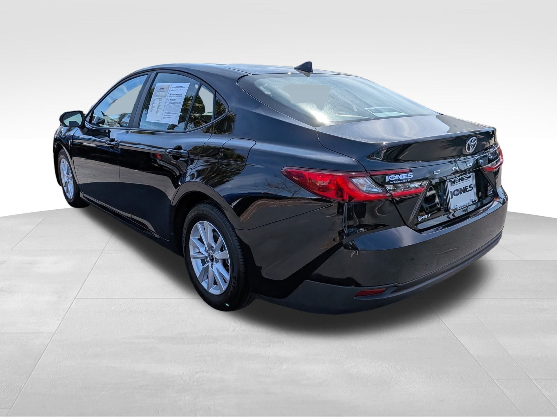 2025 Toyota Camry LE FWD